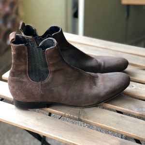 Black and brown suede boots